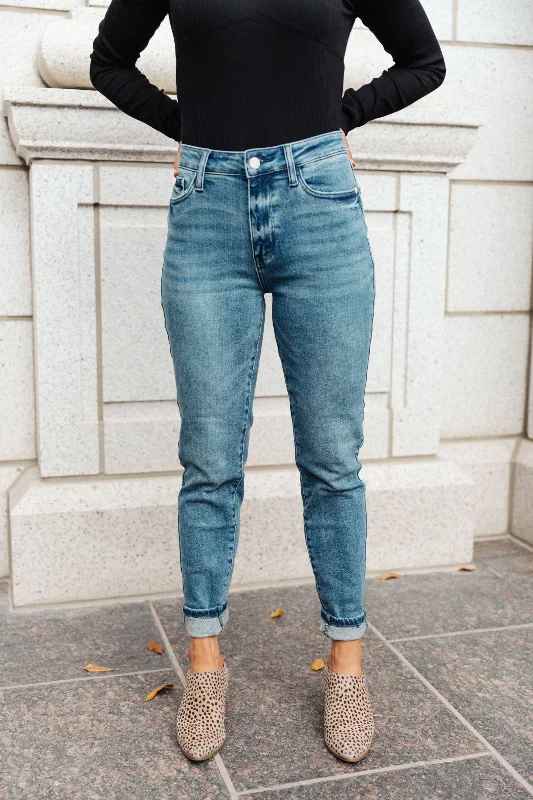 Judy Blue High Waisted Relaxed Fit Non Distressed Jeans British Gentlewoman Style