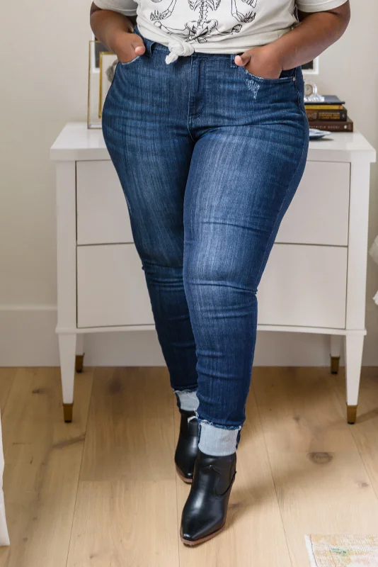 Judy Blue Mid Rise Dark Wash Cuffed Skinny purpose