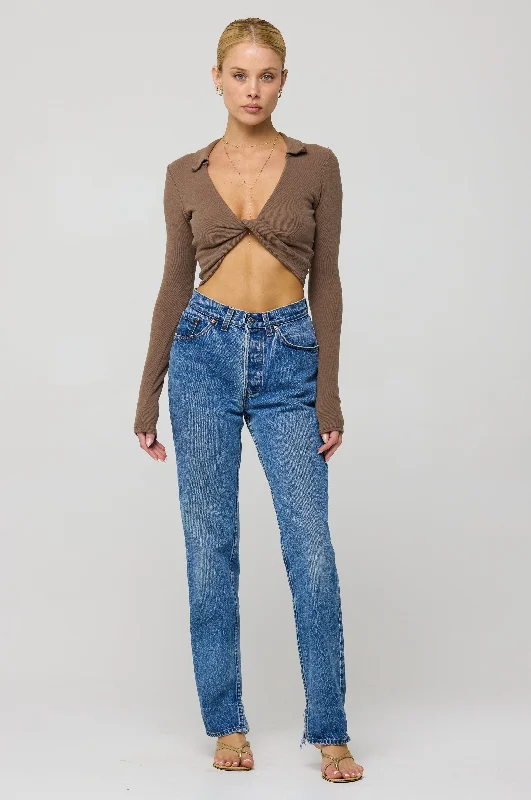Skylar Rib in Chai Hip Women's Retro